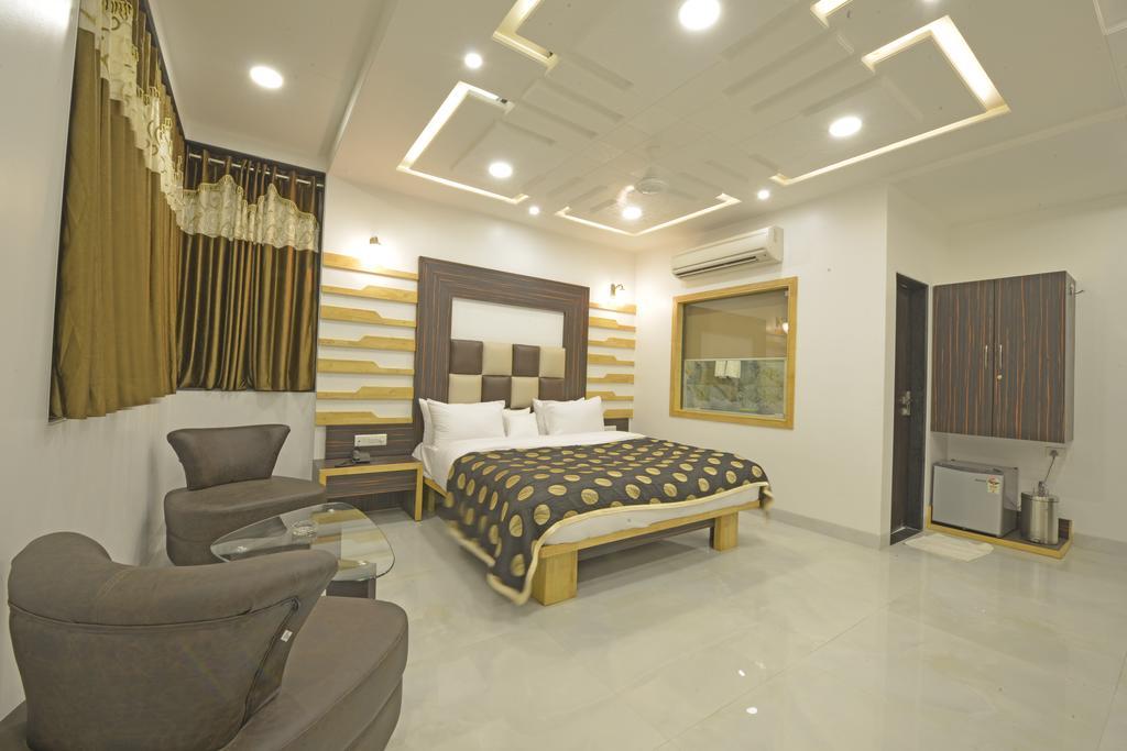 Hotel JP International Aurangābād Zimmer foto