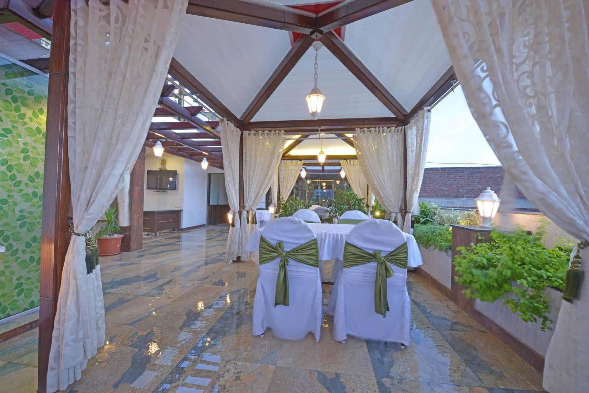 Hotel JP International Aurangābād Exterior foto